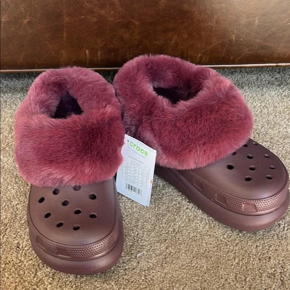 NWT Plush Burgundy Crocs Clogs - Picture 1 of 4